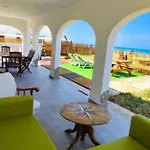 The House -- Casa En Primera Linea De Playa - Dom wakacyjny