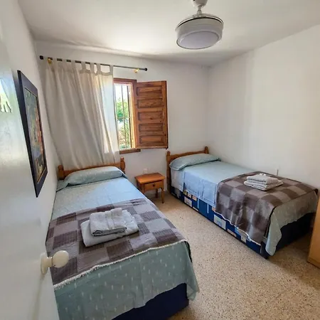 The House -- Casa En Primera Linea De Playa -