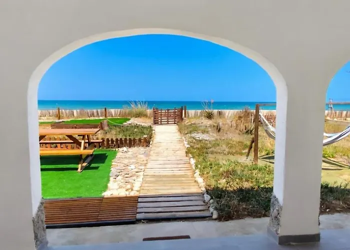 The House -- Casa En Primera Linea De Playa - Holiday home