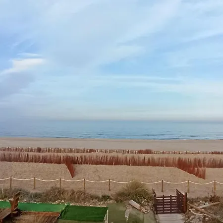 The House -- Casa En Primera Linea De Playa - Nyaraló